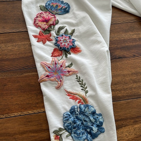 Driftwood Classic Fit Stevie Joggers sweatpants White Embroidery Large Sundance - Picture 4 of 16